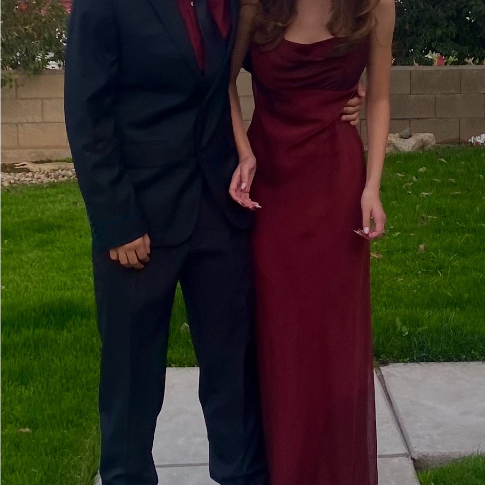 Early 2000’s Burgundy maxi dress
*prom dress*